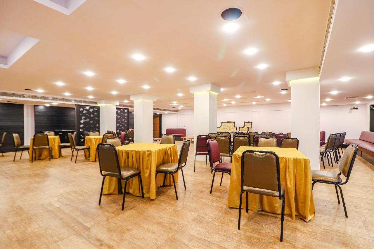FabHotel A&M Hyderabad Exterior foto